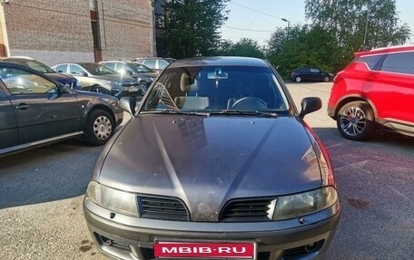 Mitsubishi Carisma I, 2002 год, 250 000 рублей, 1 фотография