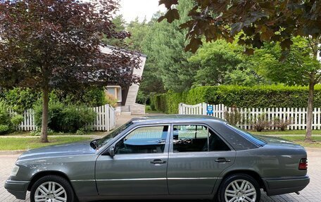 Mercedes-Benz W124, 1993 год, 750 000 рублей, 1 фотография