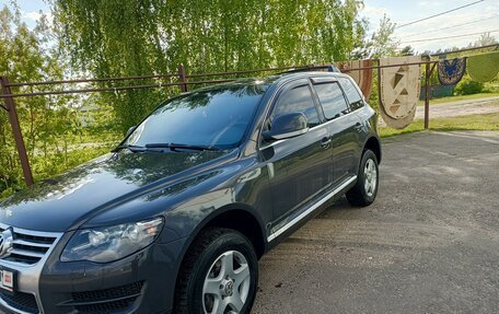 Volkswagen Touareg III, 2008 год, 1 350 000 рублей, 1 фотография