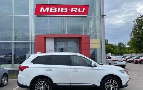 Mitsubishi Outlander III рестайлинг 3, 2015 год, 4 фотография