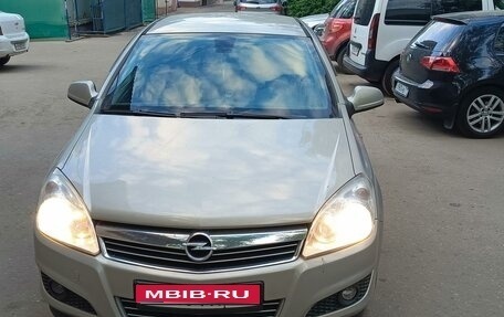 Opel Astra H, 2010 год, 620 000 рублей, 1 фотография