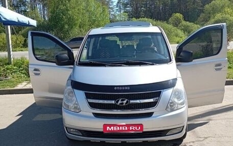 Hyundai Grand Starex Grand Starex I рестайлинг 2, 2010 год, 1 460 000 рублей, 1 фотография