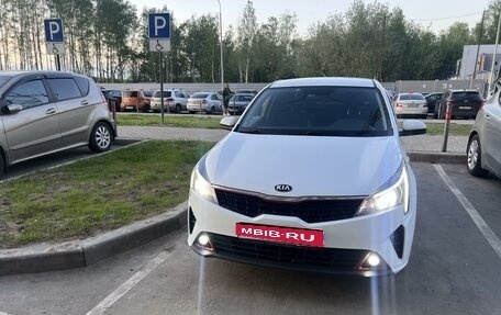 KIA Rio IV, 2020 год, 1 500 000 рублей, 1 фотография