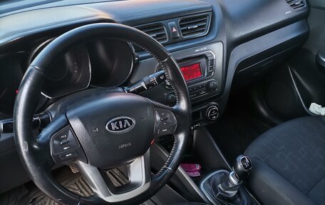 KIA Rio III рестайлинг, 2012 год, 930 000 рублей, 1 фотография