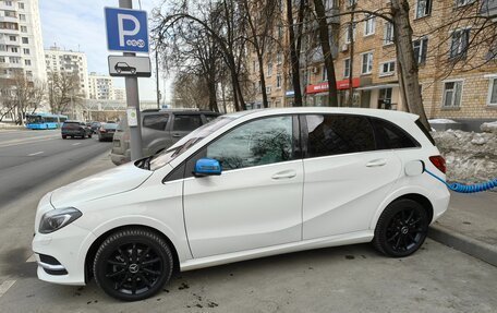 Mercedes-Benz B-Класс, 2015 год, 1 995 000 рублей, 6 фотография