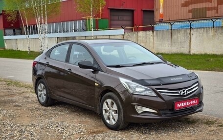 Hyundai Solaris II рестайлинг, 2015 год, 1 095 000 рублей, 1 фотография