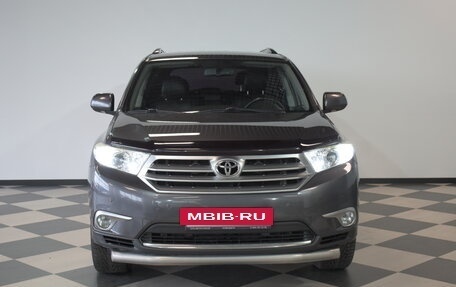 Toyota Highlander III, 2013 год, 2 280 000 рублей, 2 фотография