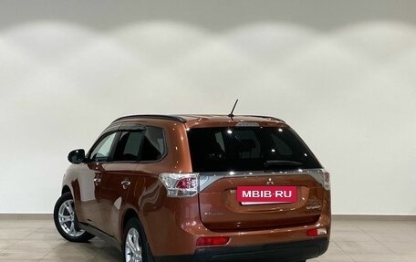 Mitsubishi Outlander III рестайлинг 3, 2012 год, 1 249 000 рублей, 3 фотография