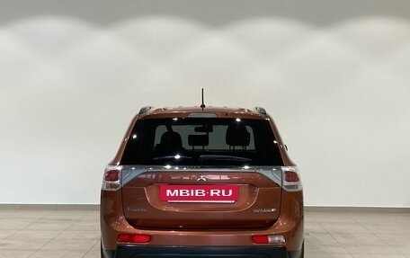 Mitsubishi Outlander III рестайлинг 3, 2012 год, 1 249 000 рублей, 4 фотография