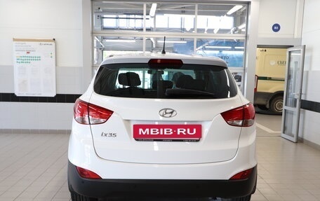 Hyundai ix35 I рестайлинг, 2015 год, 1 800 000 рублей, 6 фотография