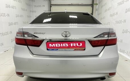 Toyota Camry, 2017 год, 2 450 000 рублей, 8 фотография