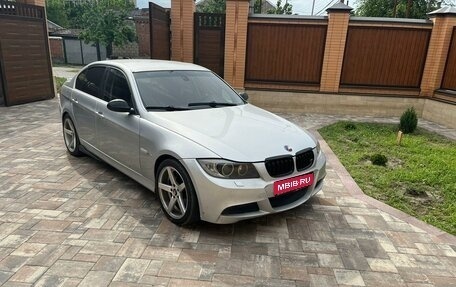 BMW 3 серия, 2006 год, 730 000 рублей, 1 фотография