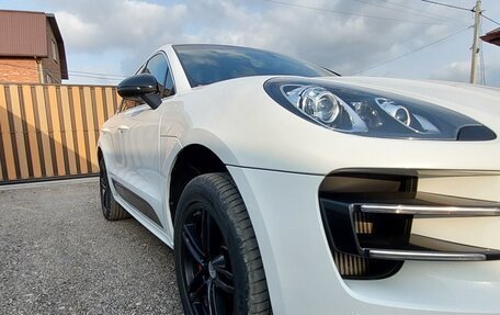 Porsche Macan I рестайлинг, 2015 год, 3 000 000 рублей, 8 фотография