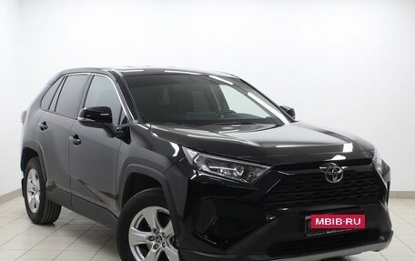 Toyota RAV4, 2021 год, 3 550 000 рублей, 3 фотография