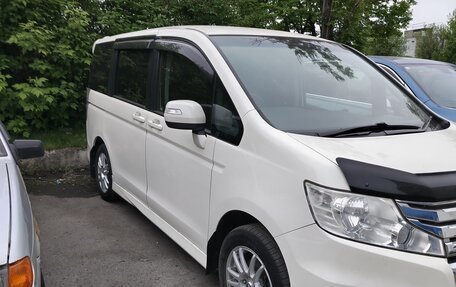 Honda Stepwgn IV, 2011 год, 1 650 000 рублей, 1 фотография