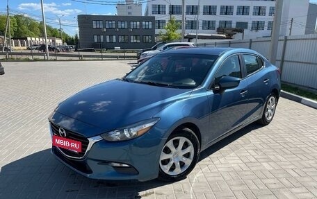 Mazda 3, 2017 год, 1 989 000 рублей, 2 фотография