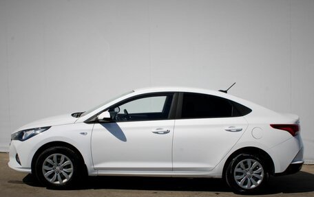 Hyundai Solaris II рестайлинг, 2021 год, 1 710 000 рублей, 4 фотография