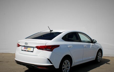 Hyundai Solaris II рестайлинг, 2021 год, 1 710 000 рублей, 7 фотография