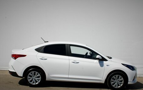 Hyundai Solaris II рестайлинг, 2021 год, 1 710 000 рублей, 8 фотография