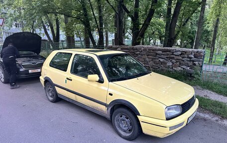 Volkswagen Golf III, 1997 год, 230 000 рублей, 1 фотография