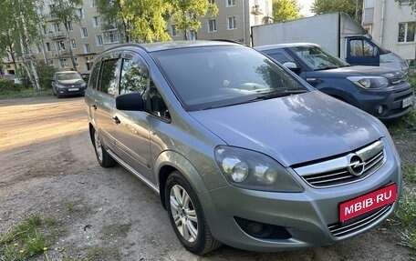 Opel Zafira B, 2011 год, 750 000 рублей, 1 фотография