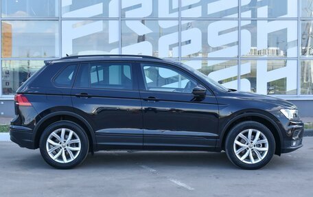 Volkswagen Tiguan II, 2019 год, 2 459 000 рублей, 5 фотография