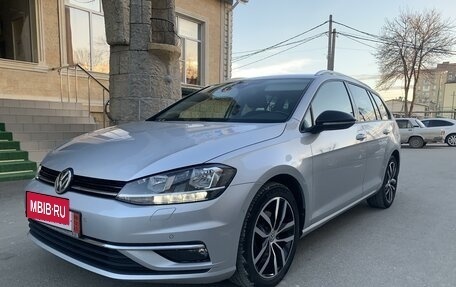 Volkswagen Golf VII, 2019 год, 1 960 000 рублей, 7 фотография