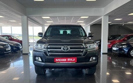 Toyota Land Cruiser 200, 2015 год, 6 795 000 рублей, 3 фотография