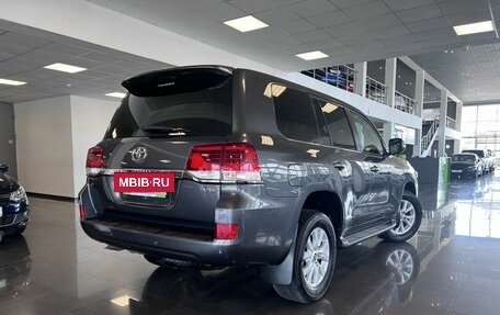 Toyota Land Cruiser 200, 2015 год, 6 795 000 рублей, 2 фотография