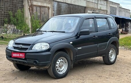 Chevrolet Niva I рестайлинг, 2012 год, 620 000 рублей, 1 фотография