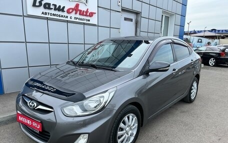 Hyundai Solaris II рестайлинг, 2011 год, 897 000 рублей, 2 фотография