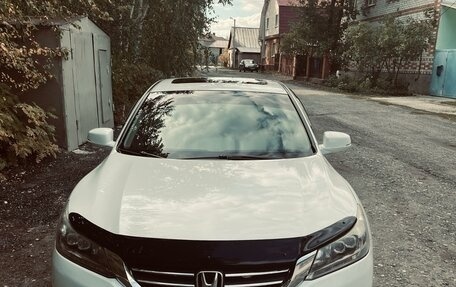 Honda Accord IX рестайлинг, 2013 год, 1 550 000 рублей, 1 фотография