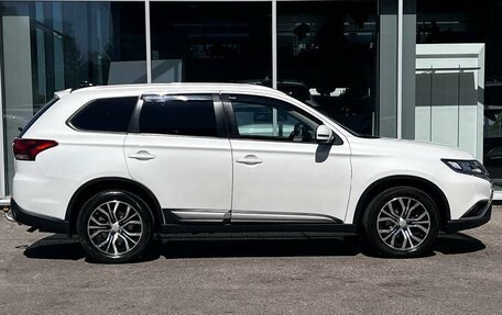 Mitsubishi Outlander III рестайлинг 3, 2019 год, 2 555 000 рублей, 5 фотография