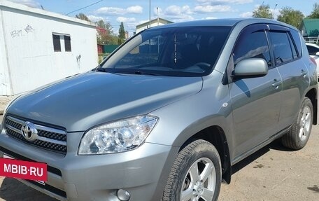 Toyota RAV4, 2005 год, 1 350 000 рублей, 2 фотография