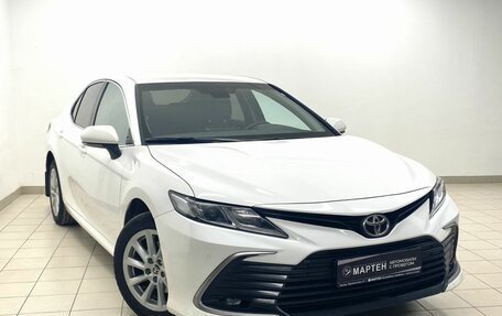 Toyota Camry, 2021 год, 2 998 000 рублей, 3 фотография