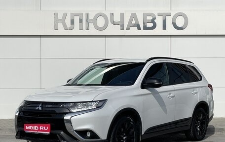 Mitsubishi Outlander III рестайлинг 3, 2020 год, 2 620 000 рублей, 1 фотография