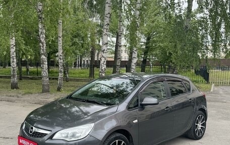 Opel Astra J, 2012 год, 651 000 рублей, 1 фотография