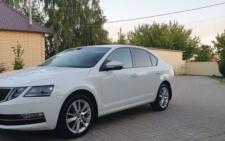 Skoda Octavia, 2017 год, 2 000 000 рублей, 2 фотография