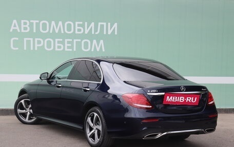 Mercedes-Benz E-Класс, 2019 год, 4 200 000 рублей, 4 фотография