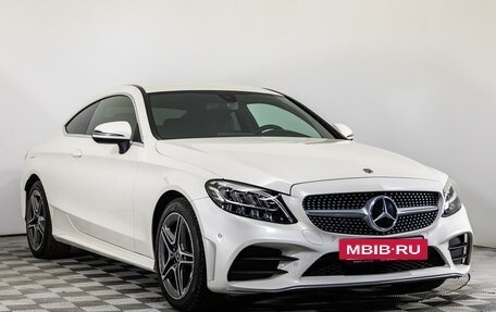 Mercedes-Benz C-Класс, 2018 год, 3 647 000 рублей, 4 фотография