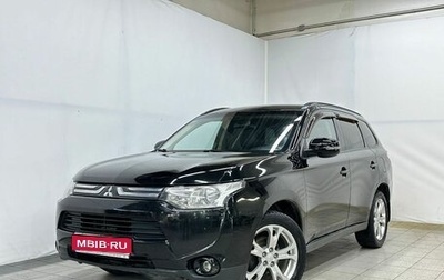 Mitsubishi Outlander III рестайлинг 3, 2013 год, 1 780 000 рублей, 1 фотография