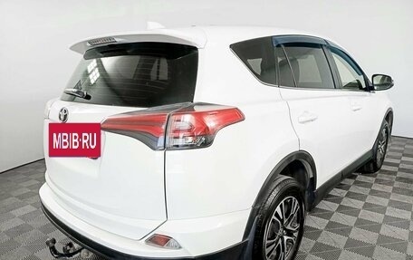 Toyota RAV4, 2015 год, 2 642 000 рублей, 5 фотография