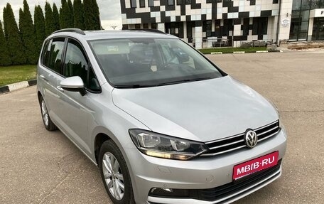 Volkswagen Touran III, 2019 год, 2 170 000 рублей, 1 фотография