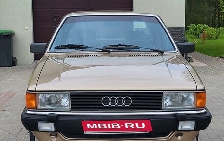 Audi 80, 1983 год, 990 000 рублей, 2 фотография