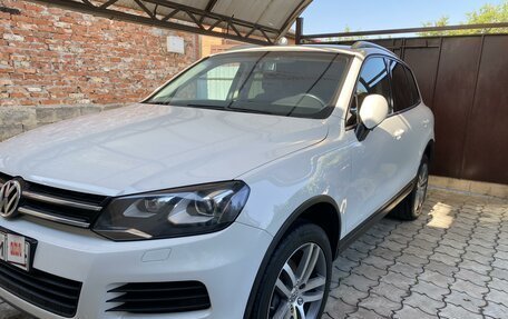 Volkswagen Touareg III, 2012 год, 3 100 000 рублей, 2 фотография