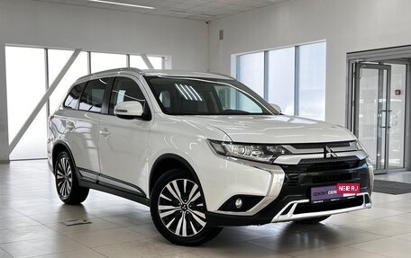 Mitsubishi Outlander III рестайлинг 3, 2019 год, 2 250 000 рублей, 3 фотография