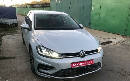 Volkswagen Golf VII, 2018 год, 1 780 000 рублей, 1 фотография
