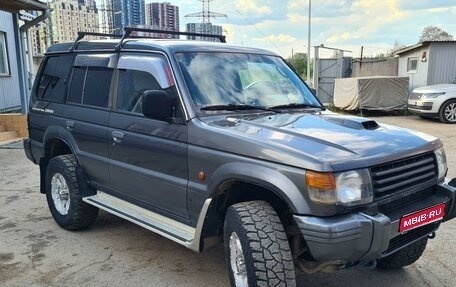 Mitsubishi Pajero III рестайлинг, 1997 год, 1 050 000 рублей, 1 фотография