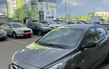 Hyundai Solaris II рестайлинг, 2014 год, 650 000 рублей, 1 фотография