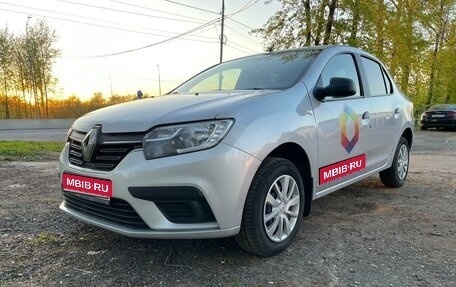 Renault Logan II, 2018 год, 800 000 рублей, 1 фотография